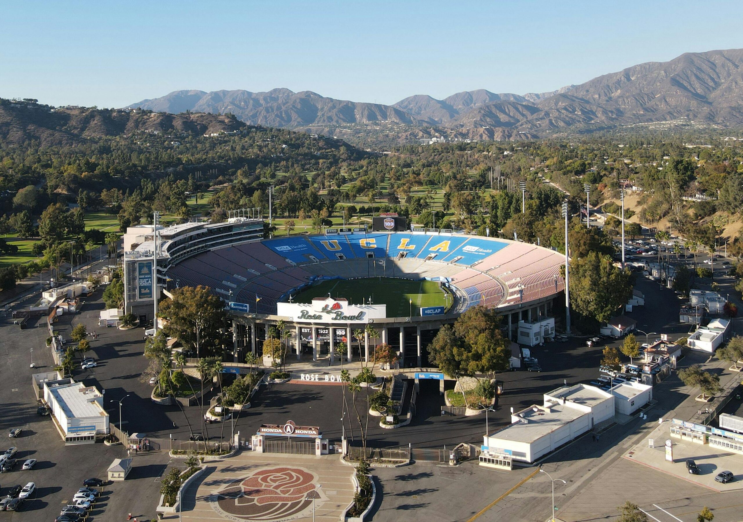 Rose Bowl Stadium Pasadena CA near car accident lawyer office